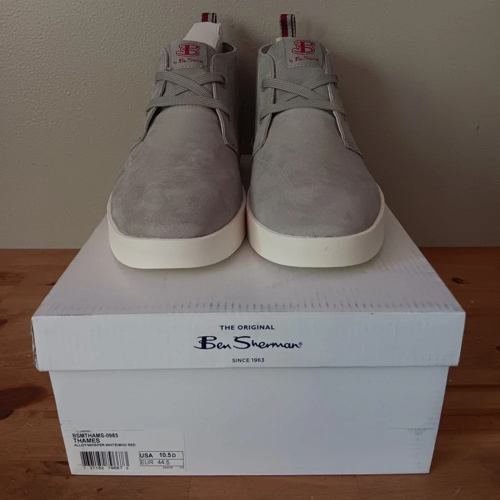Ben Sherman Thames Chukka Boots Mens 10.5 D Grey Faux Suede Mid Top BSMTHAMS NWB
